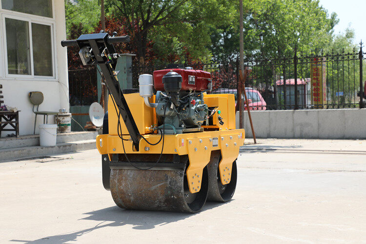 為什么小型壓路機(jī)會(huì)漏油？該如何解決？